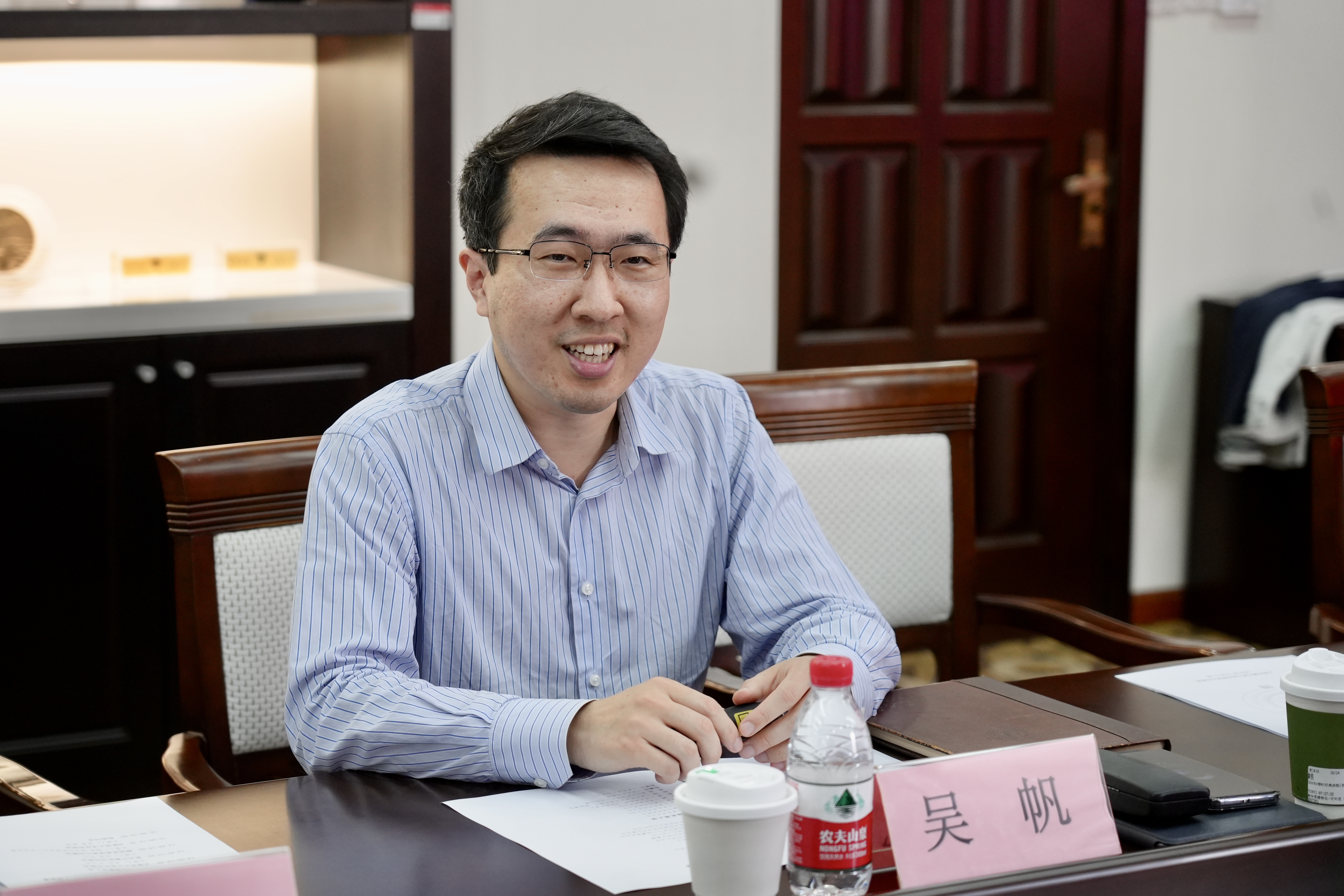 图2上海交大计算机系系主任吴帆.jpg 图2上海交大计算机系系主任吴帆.jpg